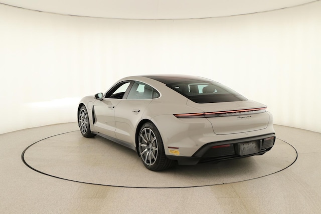 2022 Porsche Taycan