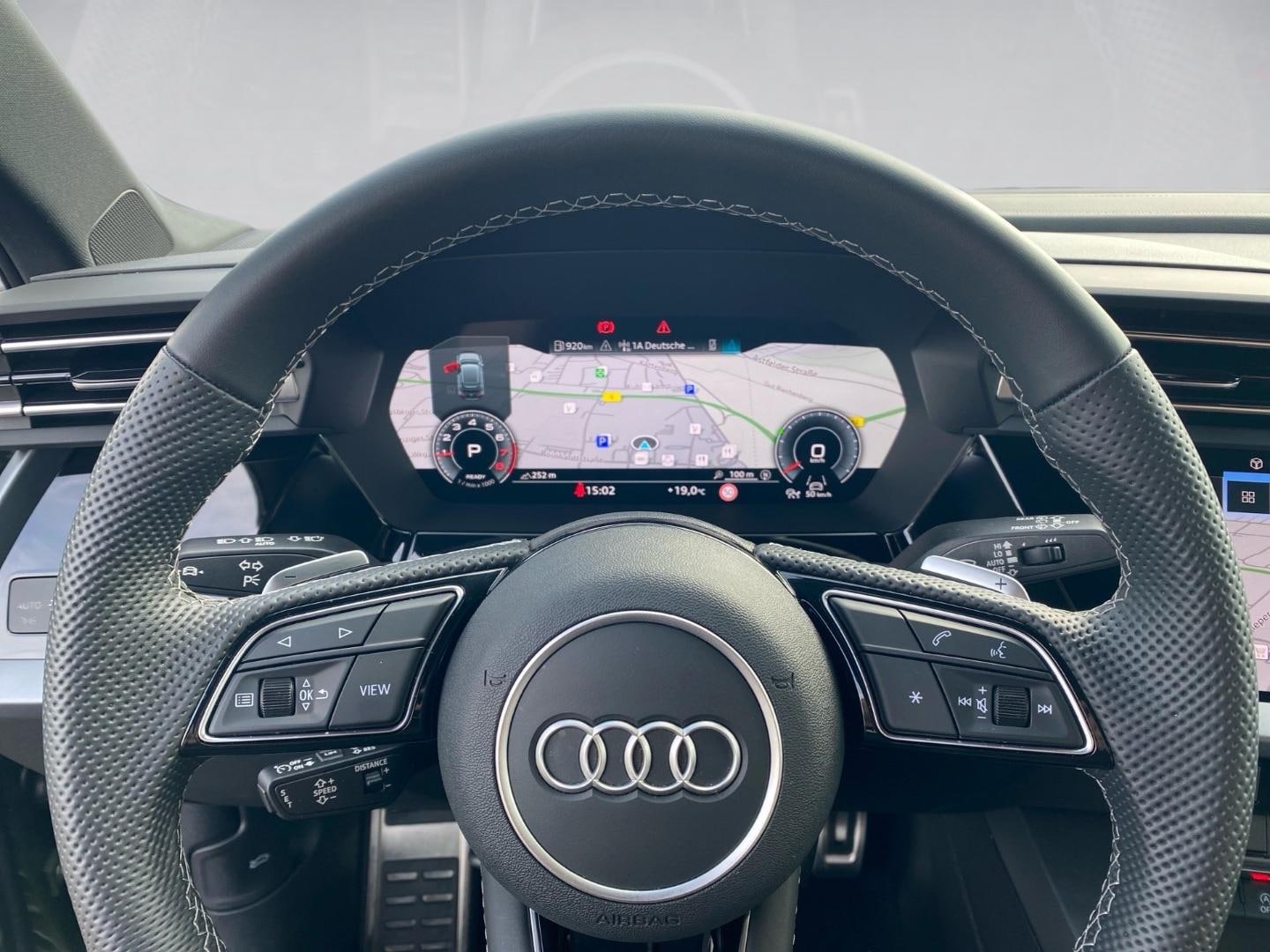 Bild über Audi A3 allstreet TFSI 110 kW S tronic - für weitere Informationen kontaktieren Sie den Audi Partner