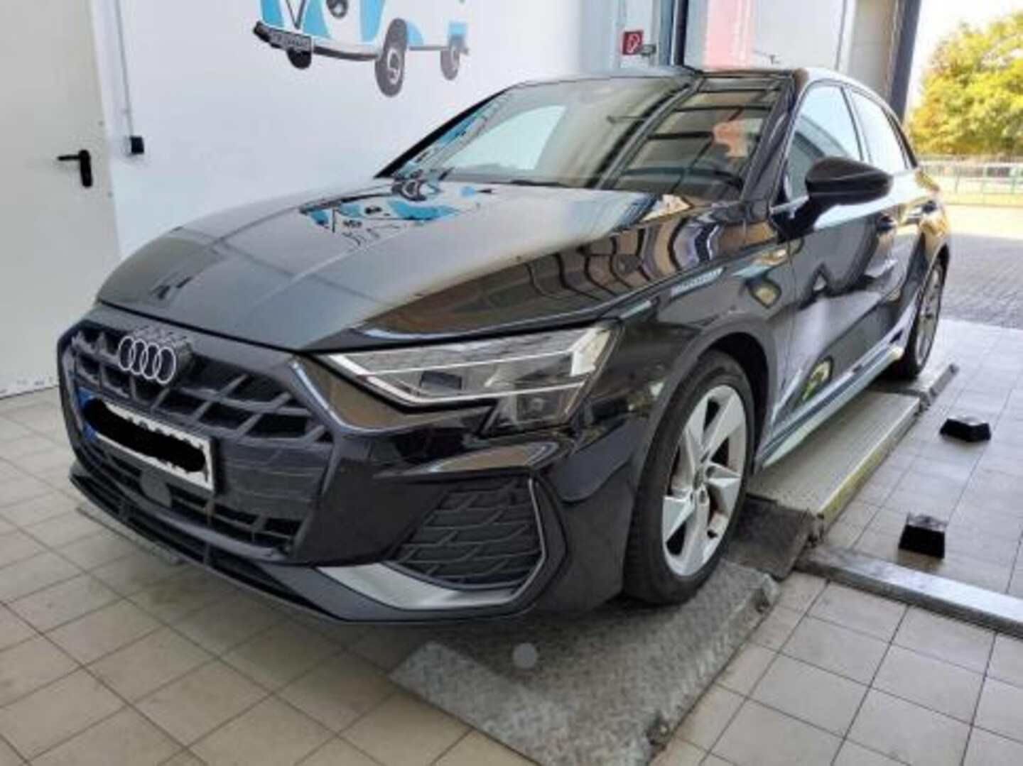 Bild über Audi A3 Sportback S line 35 TFSI S tronic - für weitere Informationen kontaktieren Sie den Audi Partner