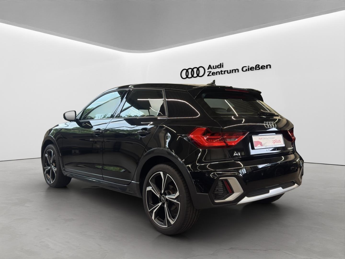 Bild über Audi A1 allstreet 30 TFSI S tronic - für weitere Informationen kontaktieren Sie den Audi Partner