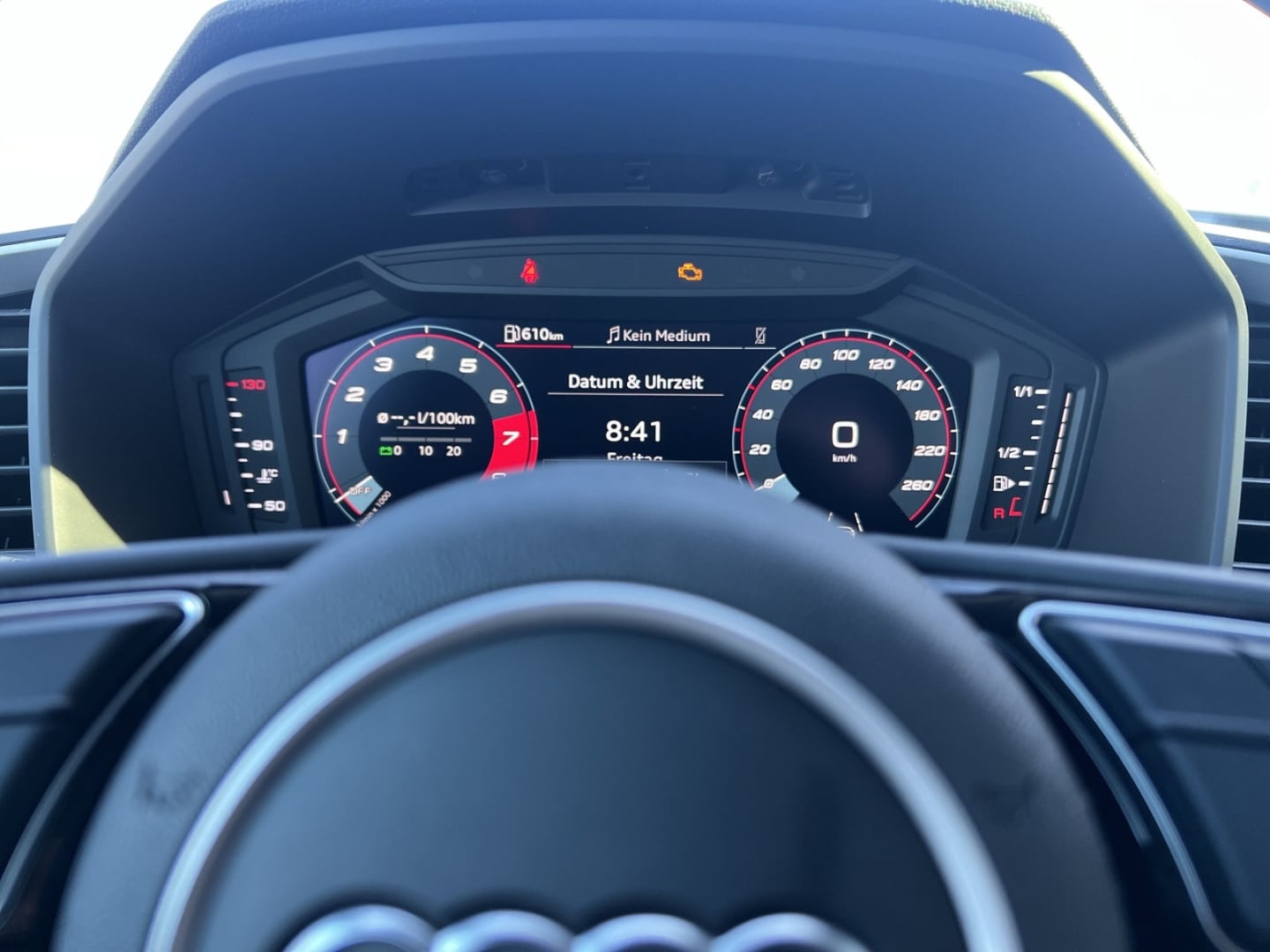 Bild über Audi A1 Sportback S line 30 TFSI Schaltgetriebe - für weitere Informationen kontaktieren Sie den Audi Partner