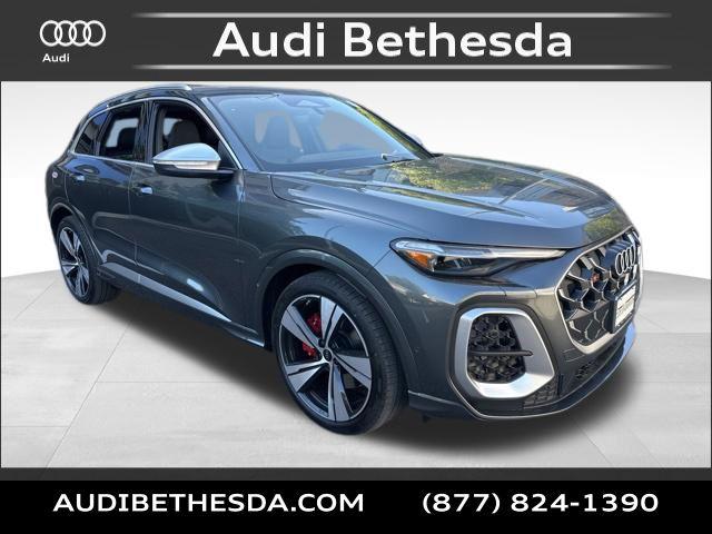 2026 Audi SQ5 Premium Plus quattro's photo