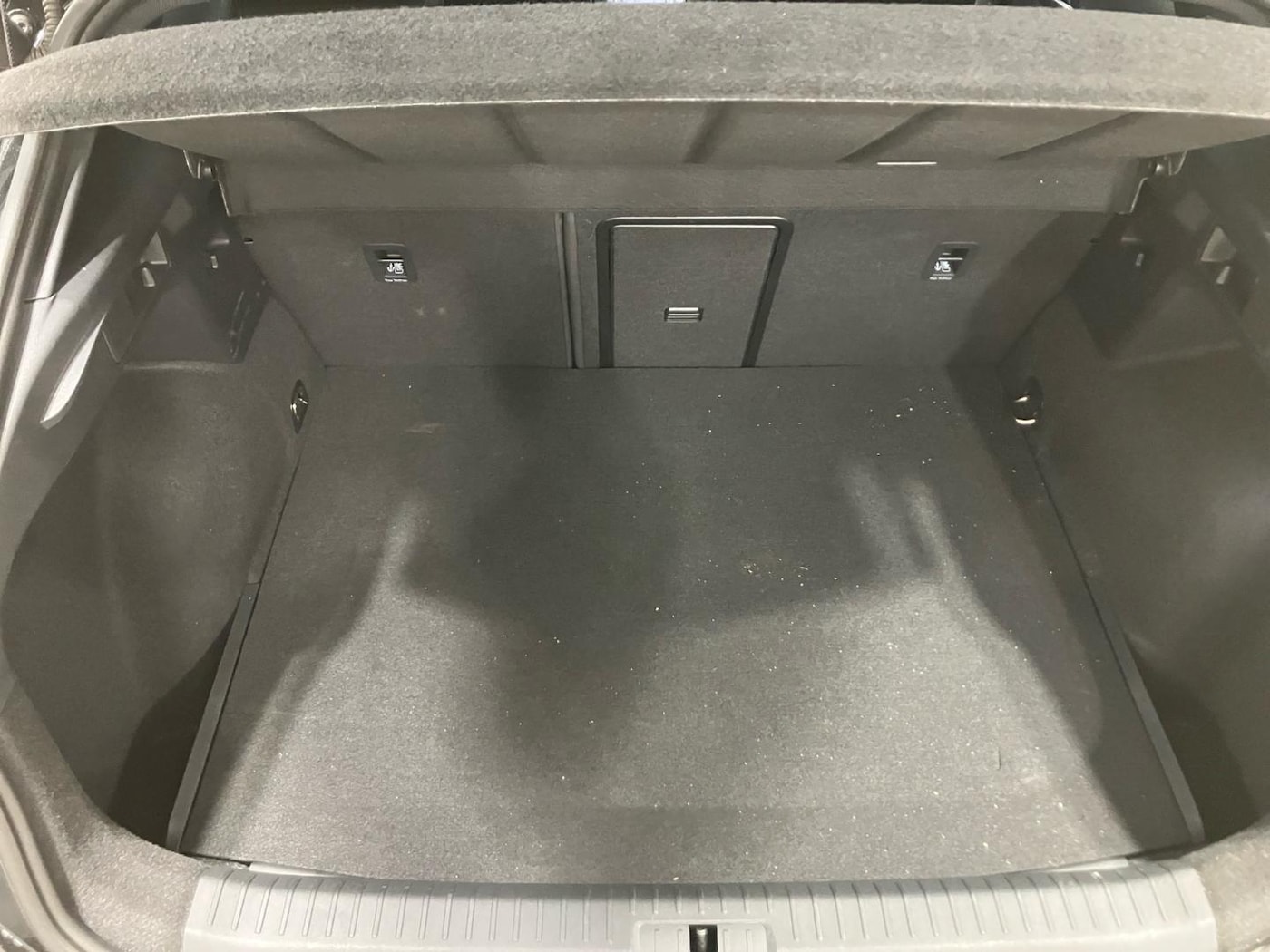 CUPRA Formentor 1.5 TSI e-Hybrid DSG 150 kW (204 CV) — photo 7