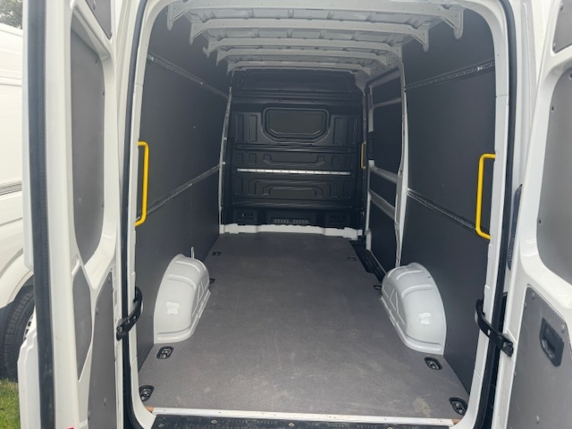 Volkswagen Crafter Kasten mittlerer Radstand