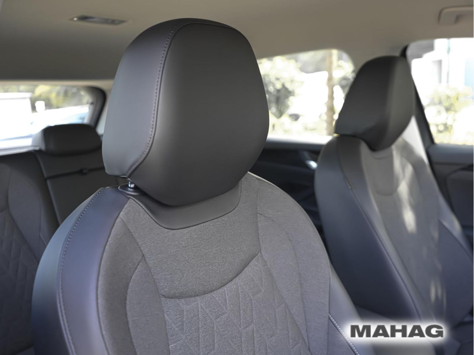 Volkswagen Tiguan – Bild 15