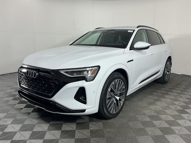 2024 Audi Q8 e-tron