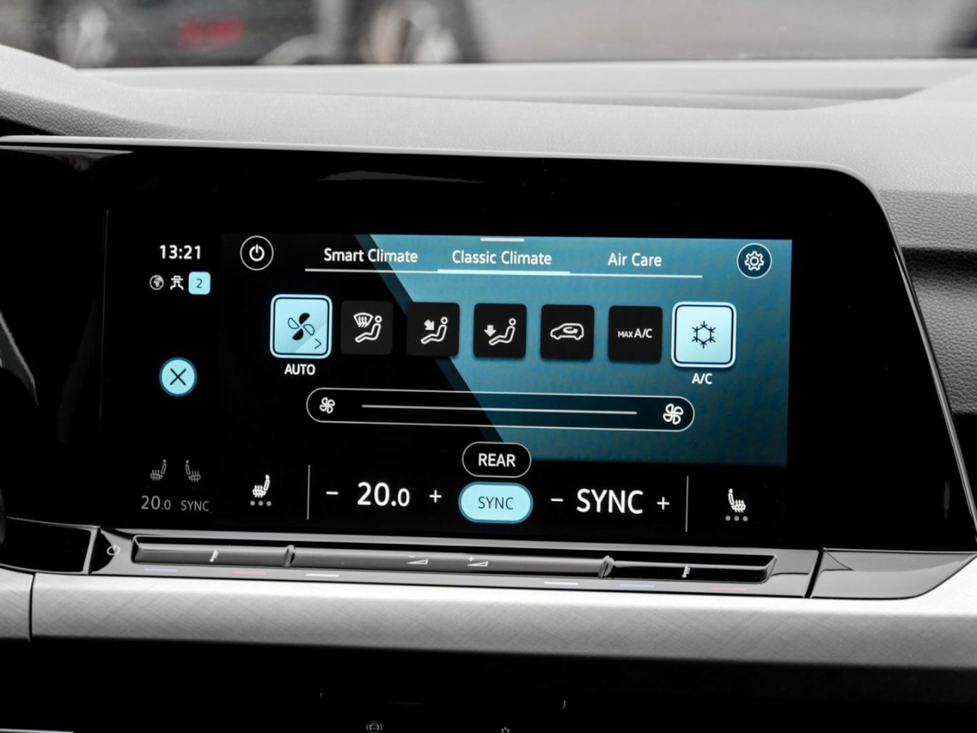 Volkswagen Golf Variant Life
