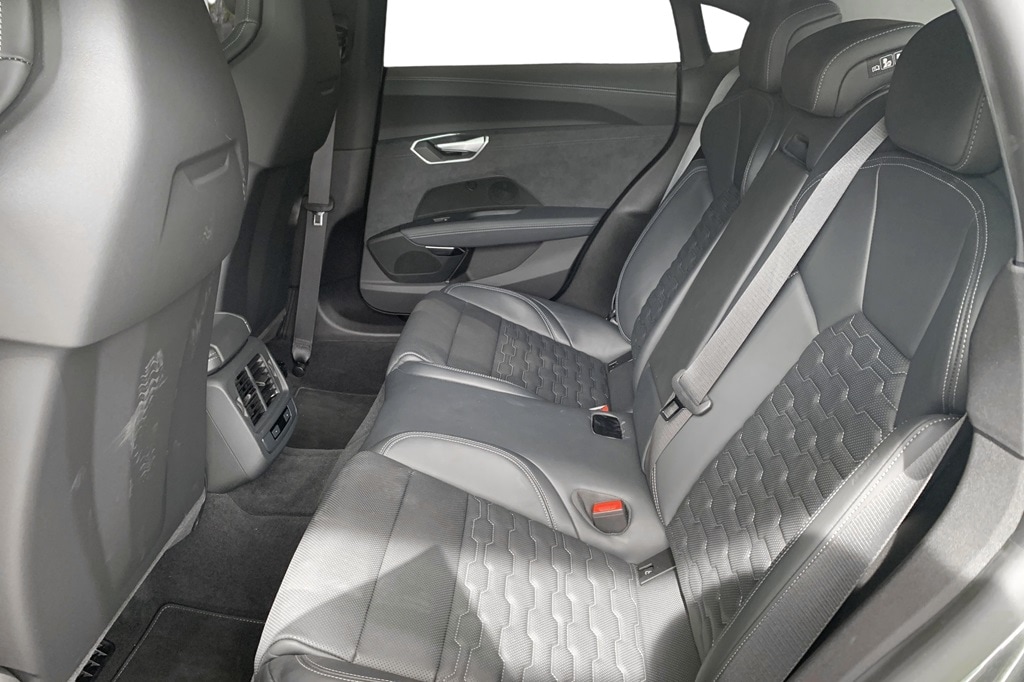 Bild som visar Audi RS e-tron GT RS e-tron GT 440,00 kW - för mer information kontakta din Audi Partner