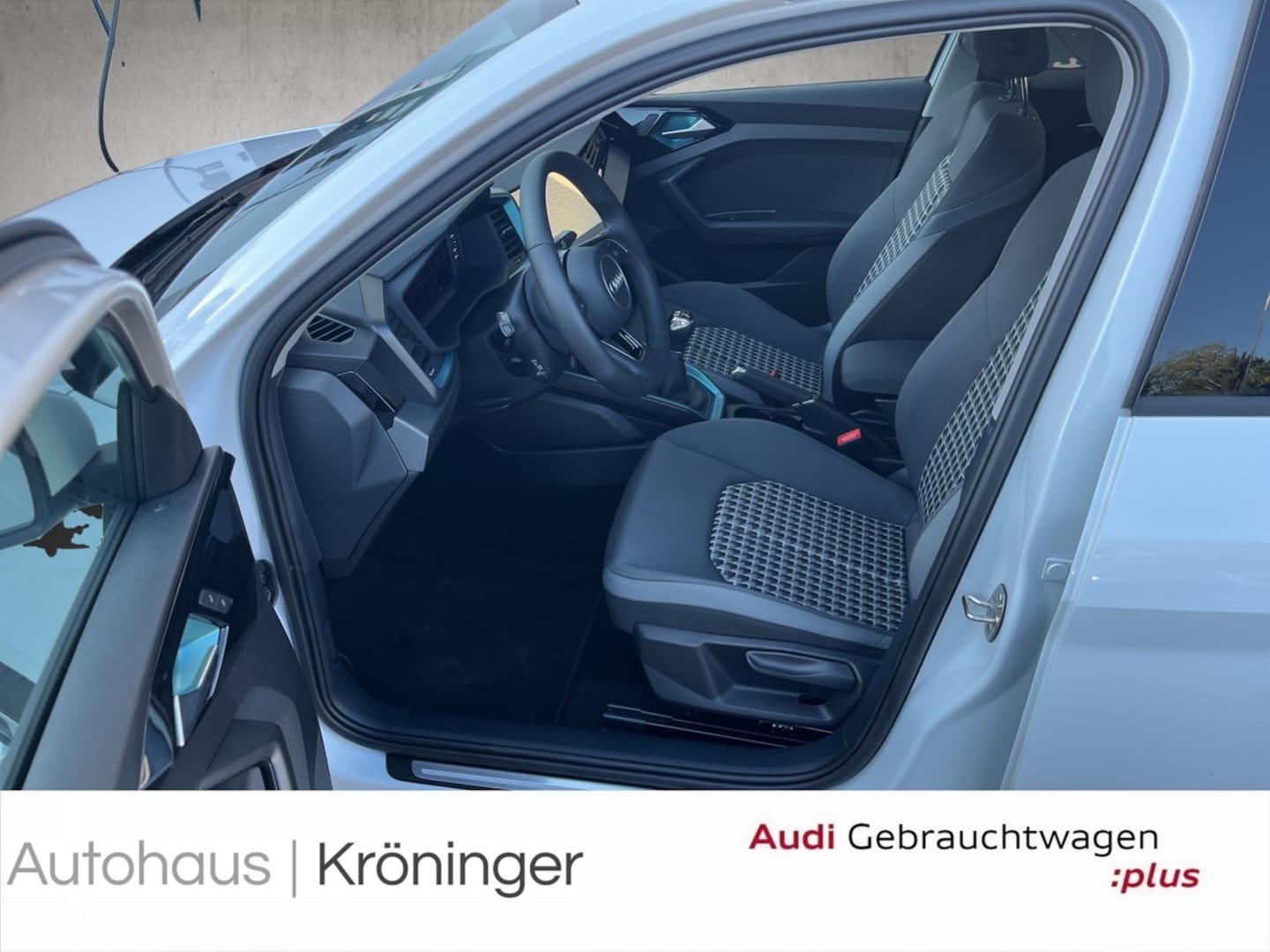 Bild über Audi A1 Sportback advanced 30 TFSI Schaltgetriebe - für weitere Informationen kontaktieren Sie den Audi Partner