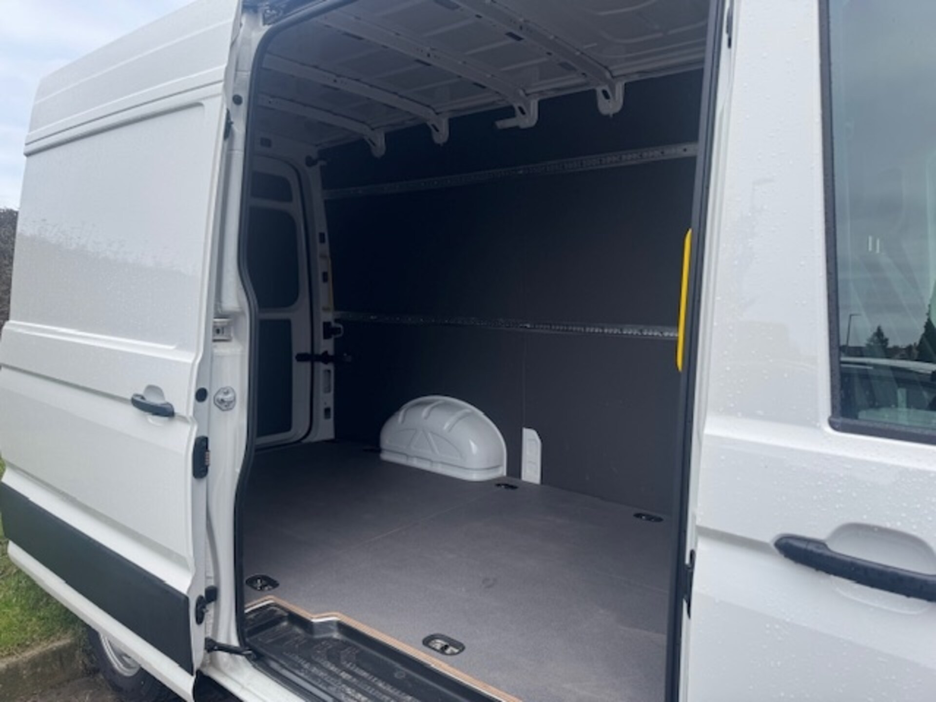 Volkswagen Crafter Kasten mittlerer Radstand