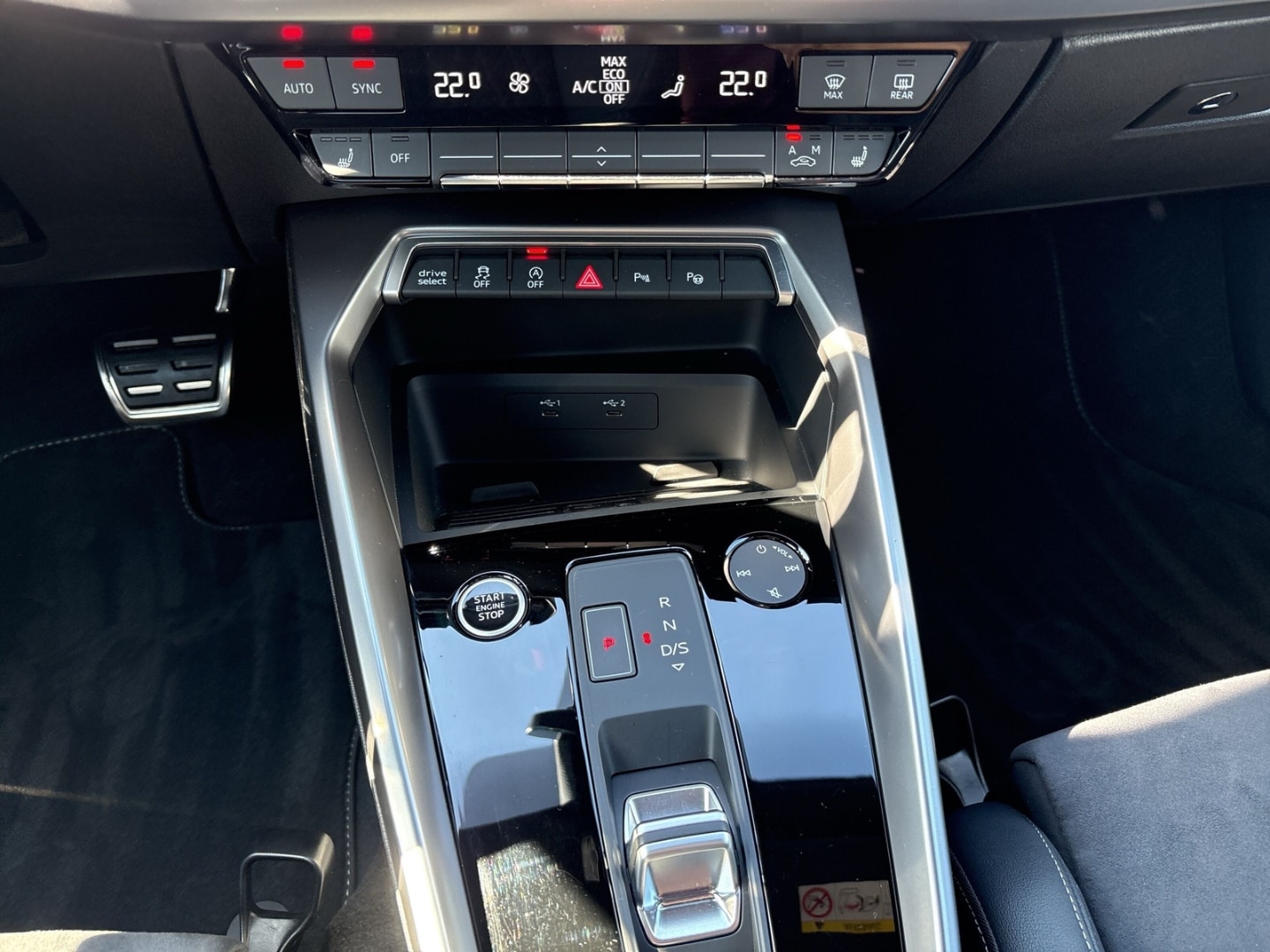 Bild über Audi A3 Sportback S line 35 TFSI S tronic - für weitere Informationen kontaktieren Sie den Audi Partner