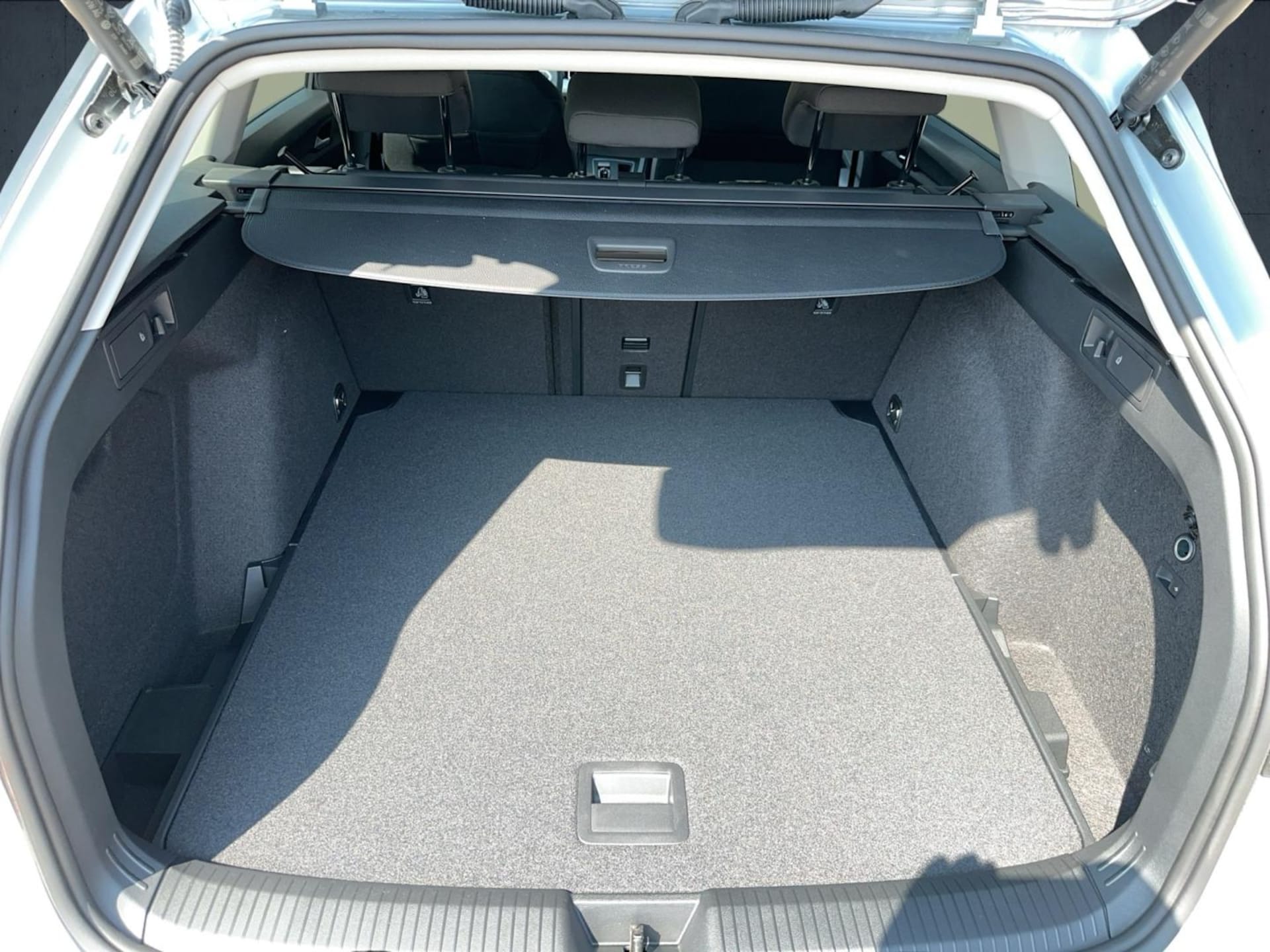 Volkswagen Golf Variant Life