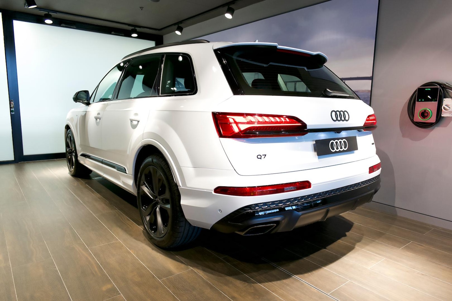 Image about Audi Q7 SUV TFSI quattro tiptronic