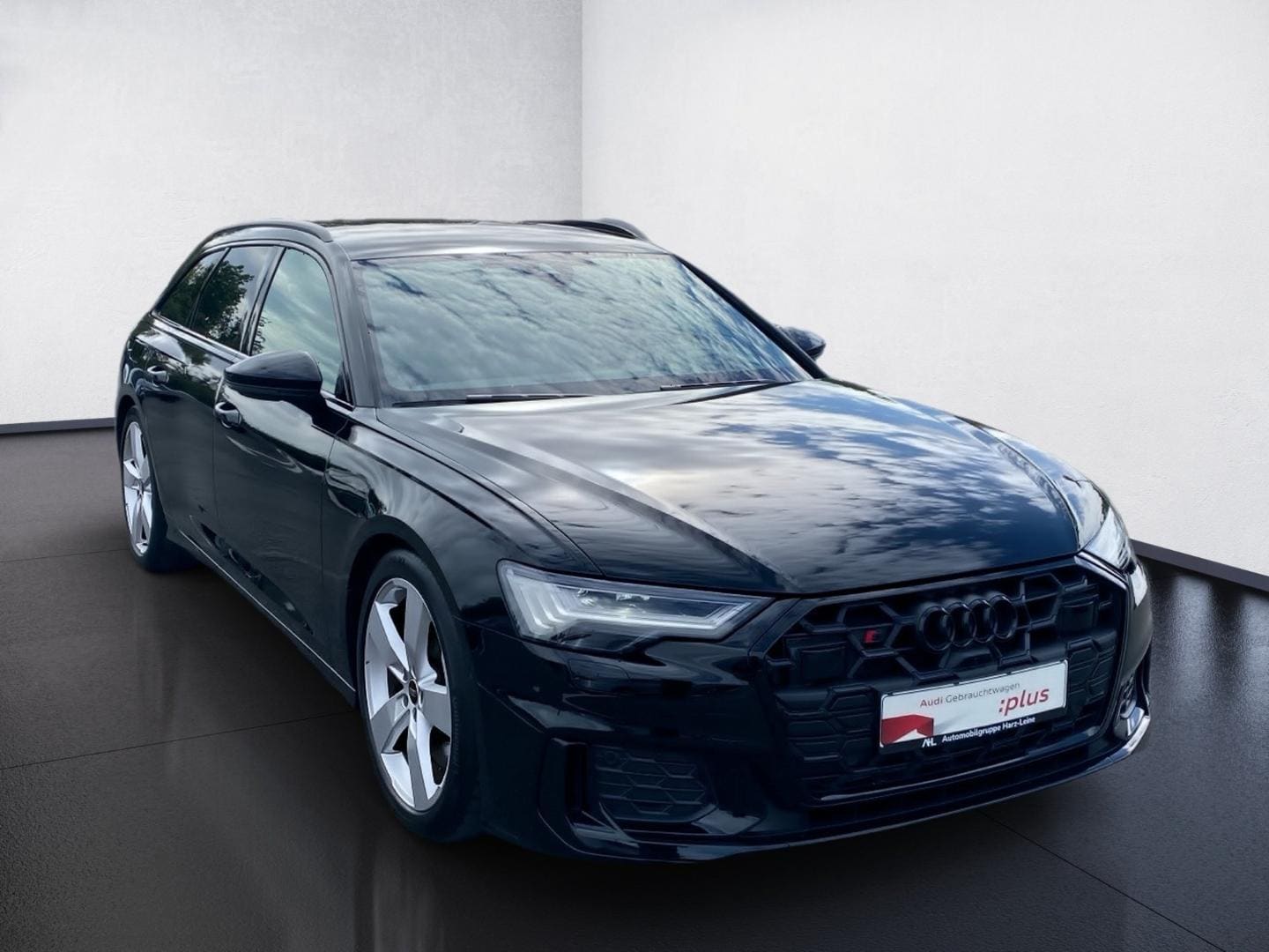 Bild über Audi S6 Avant TDI quattro tiptronic - für weitere Informationen kontaktieren Sie den Audi Partner
