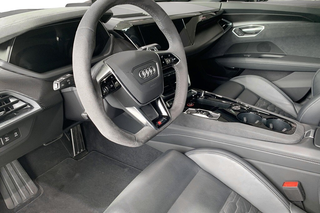 Bild som visar&nbsp;Audi RS e-tron GT&nbsp;RS e-tron GT 440,00 kW - för mer information kontakta din Audi Partner