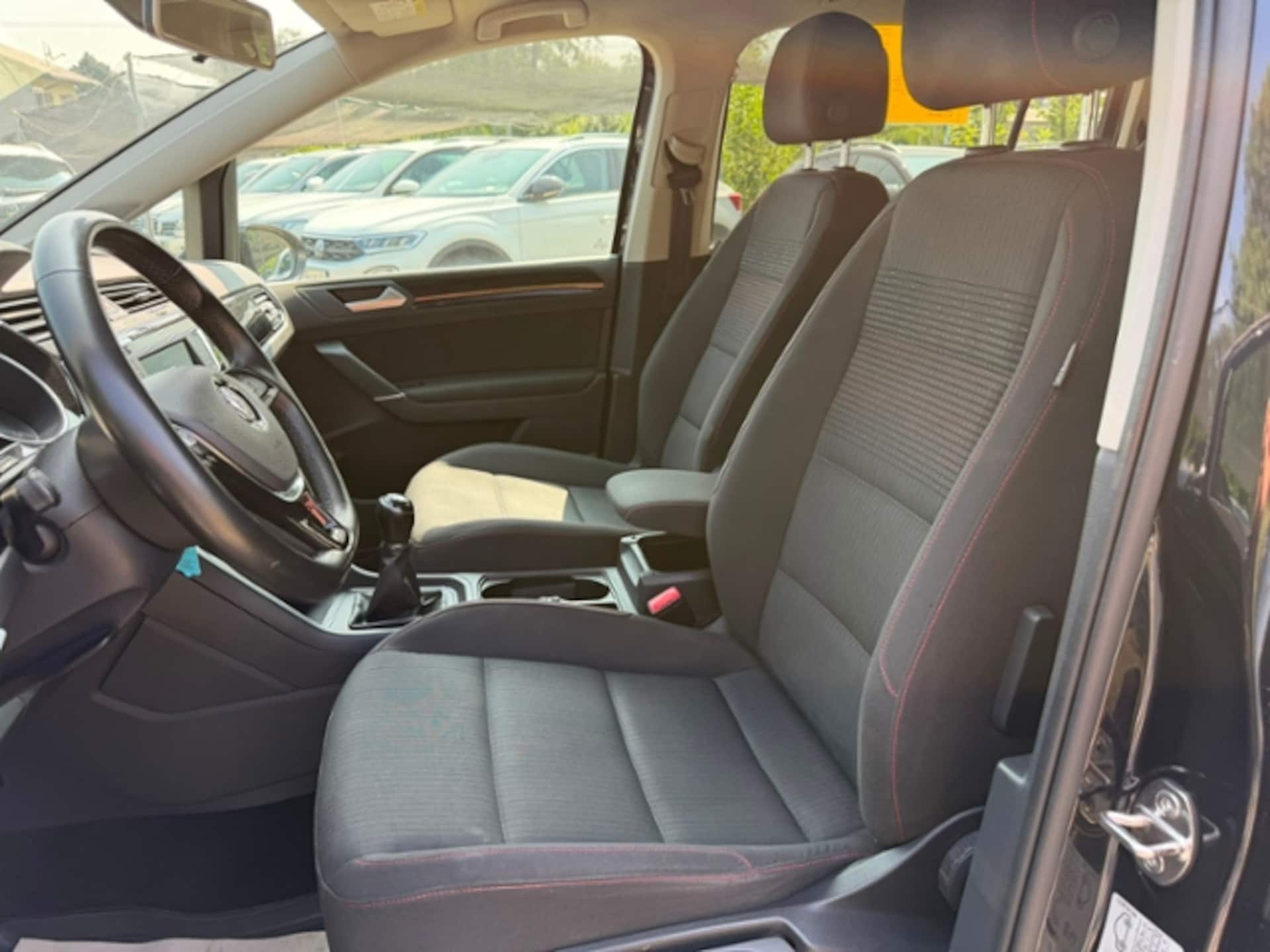 Volkswagen Touran SOUND