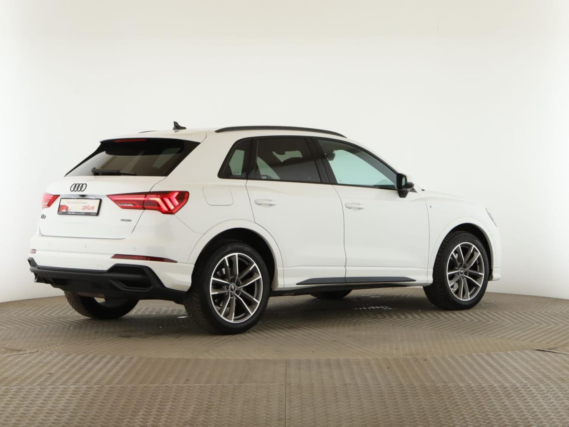 Audi Q3 SUV S line