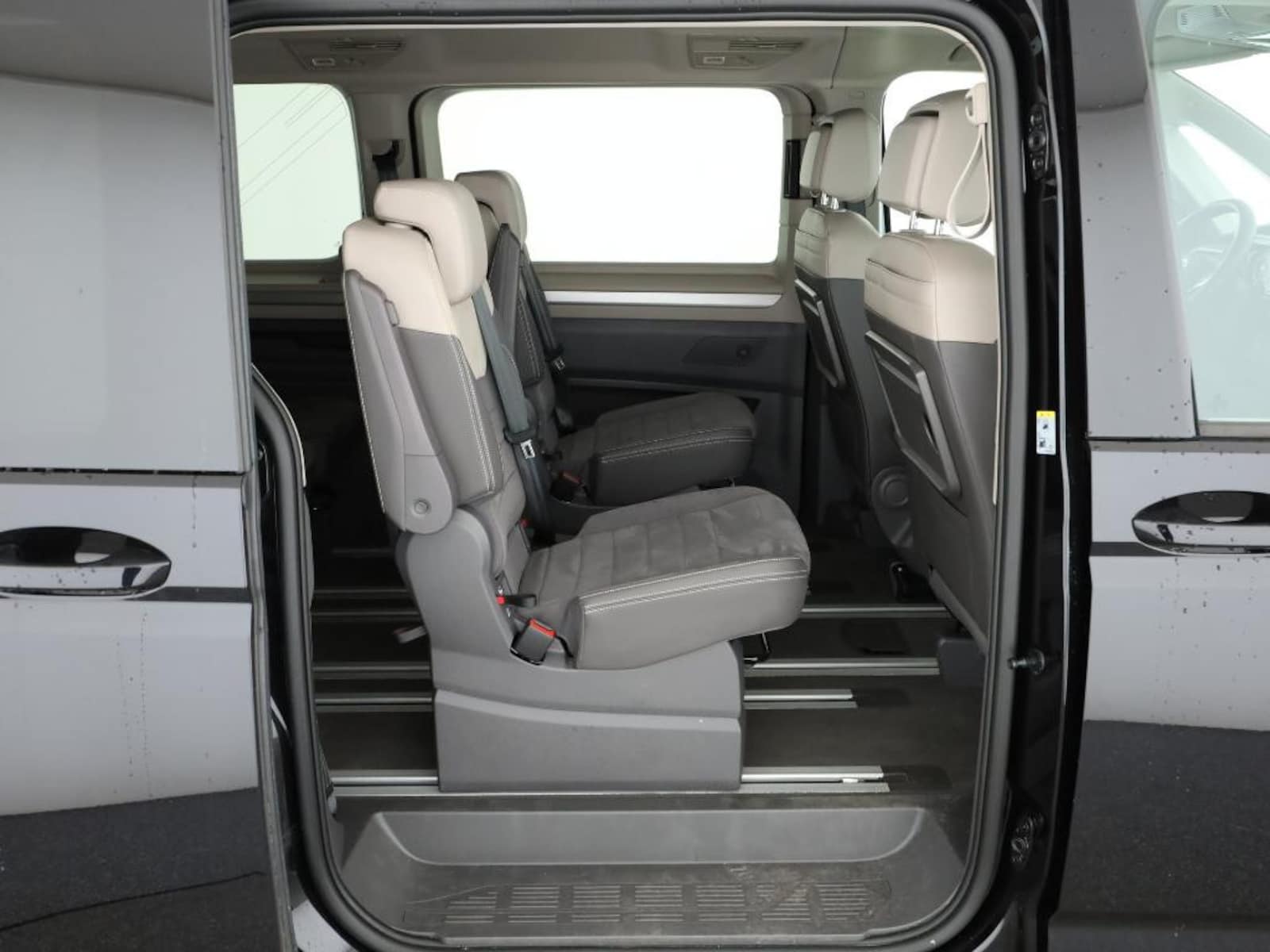 Volkswagen Multivan Langversion – Bild 8