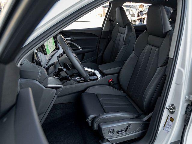 2025 Audi Q5 Premium Plus - Photo 12