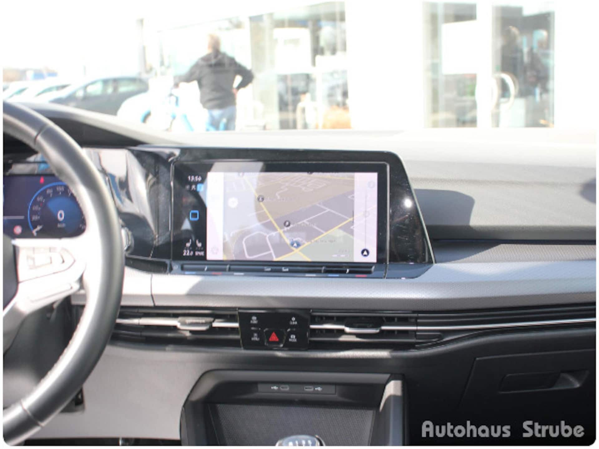 Volkswagen Golf Active