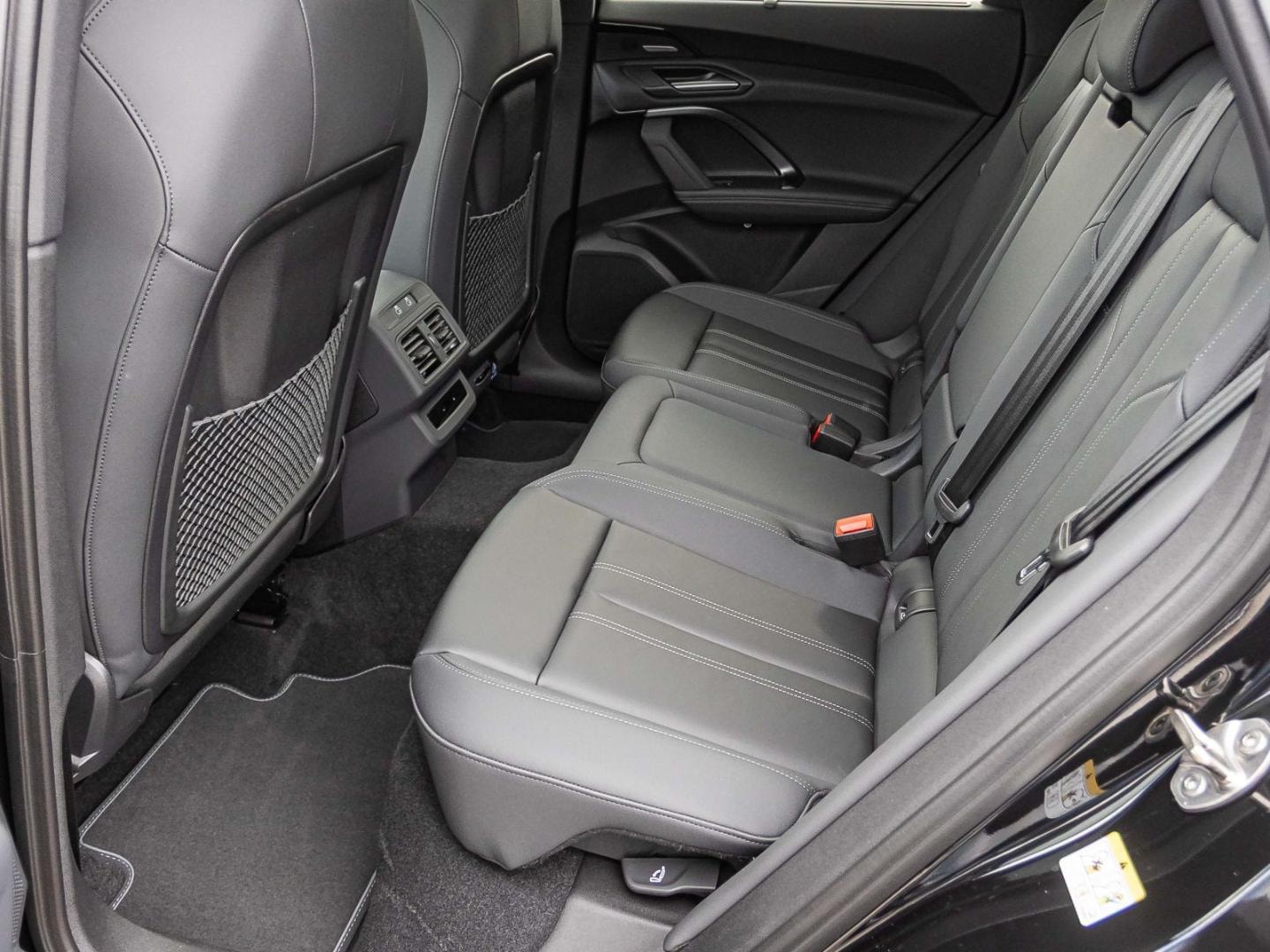 Bild über Audi Q5 Sportback TDI quattro 150 kW S tronic - für weitere Informationen kontaktieren Sie den Audi Partner