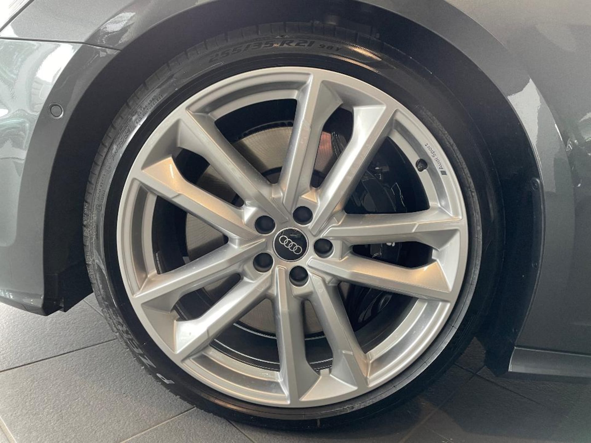 Audi S6 Avant