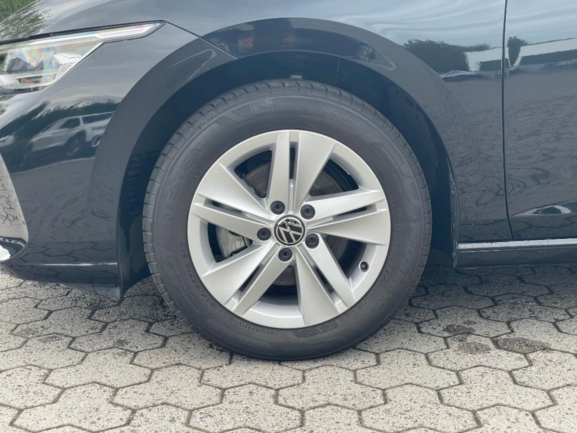 Volkswagen Golf Variant Life