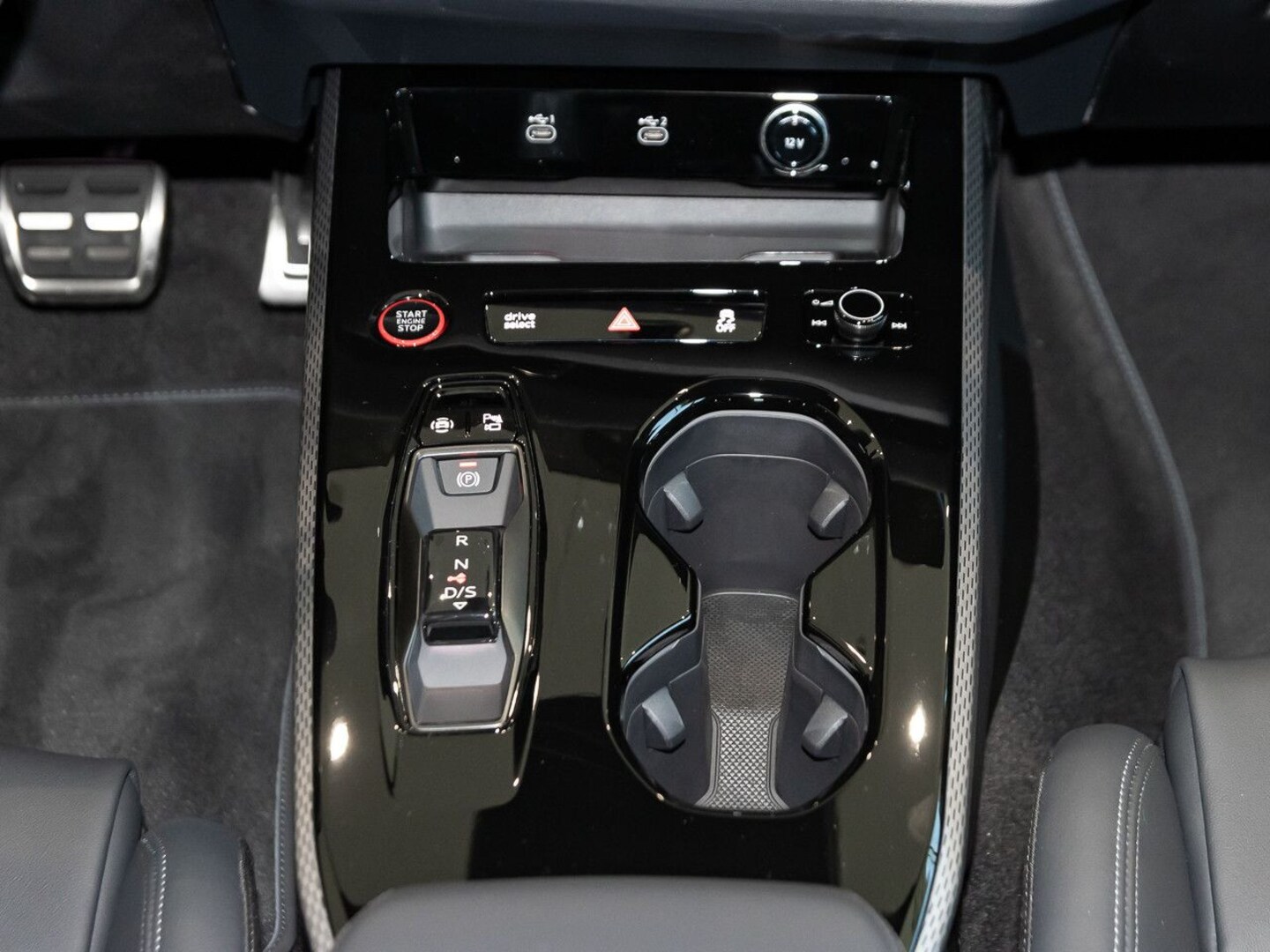 Bild über Audi A5 Avant TDI quattro 150 kW S tronic - für weitere Informationen kontaktieren Sie den Audi Partner
