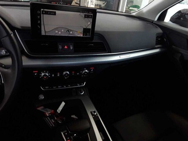 Image about Audi Q5 40 TDI quattro S tronic