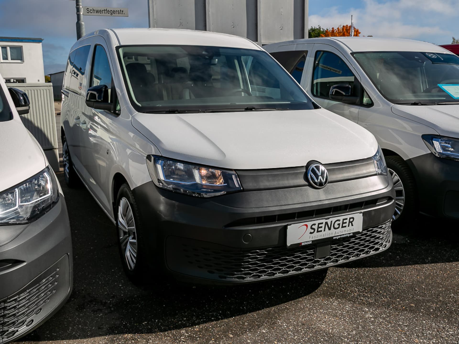 Volkswagen Caddy Maxi Basis-Modell
