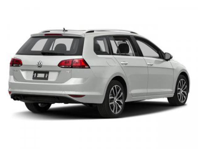 Used 2016 Volkswagen Golf SportWagen TSI SE with VIN 3VWC17AU6GM518963 for sale in Arlington, VA