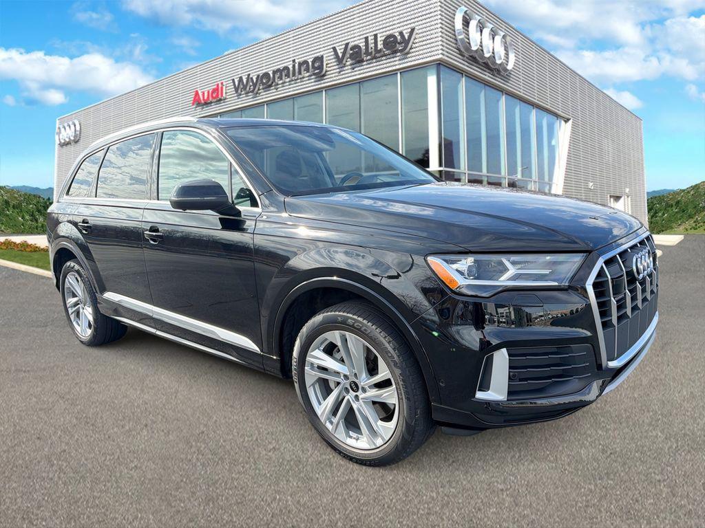 2023 Audi Q7 45 Premium quattro Tiptronic's photo