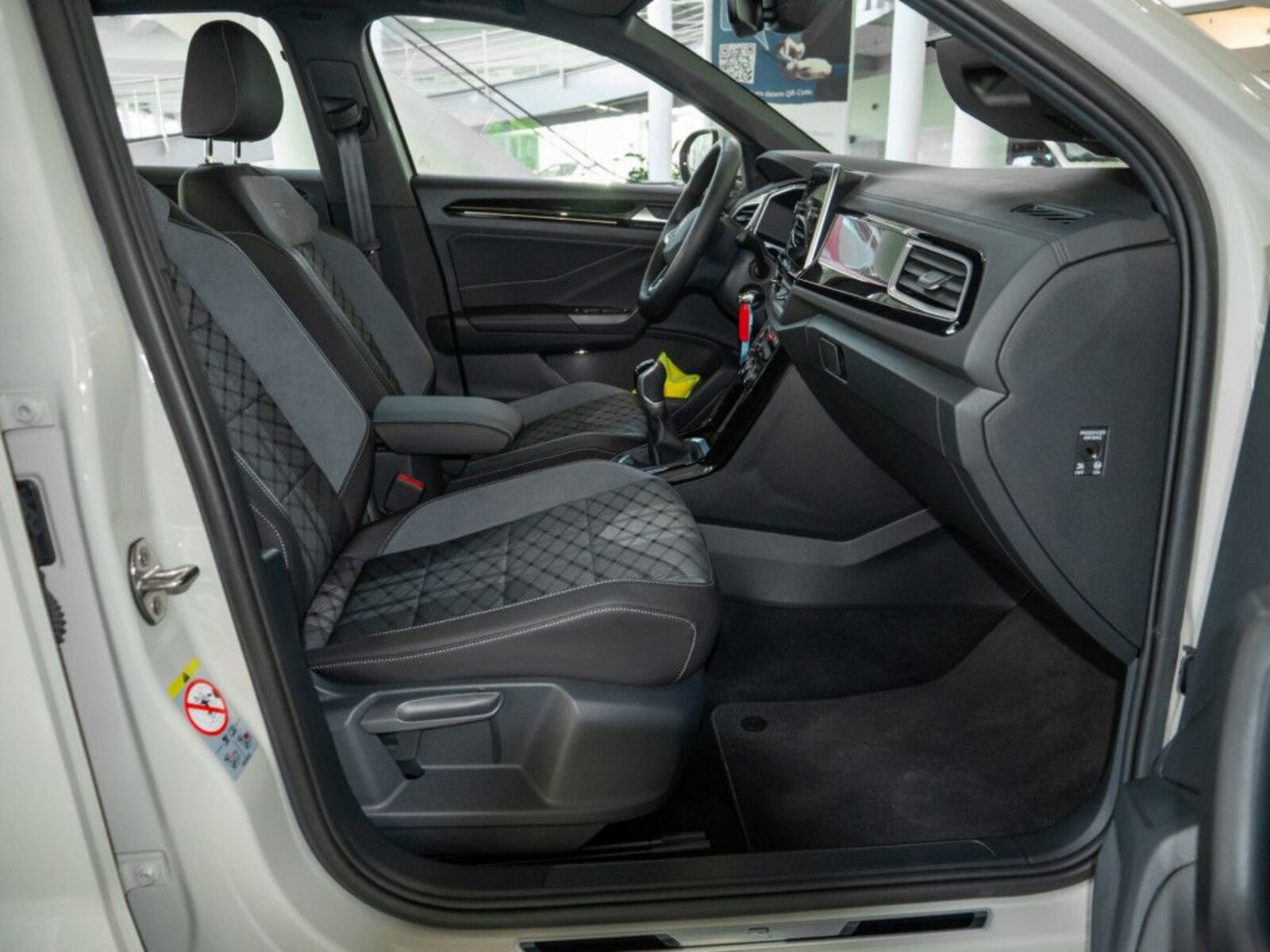 Volkswagen T-Roc – Bild 3