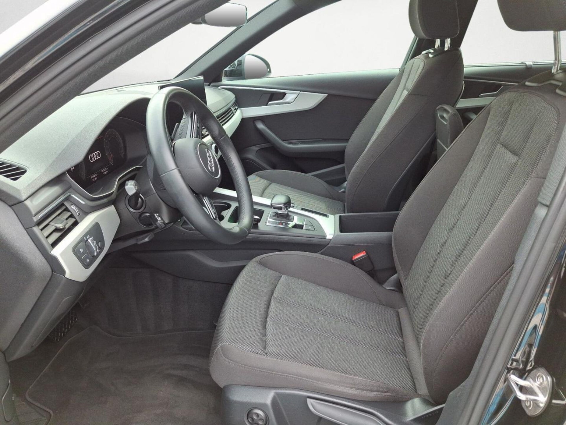 Audi A4 Limousine Advanced