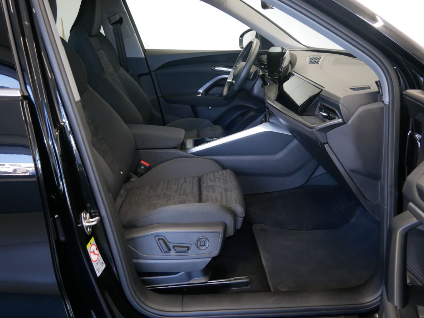Bild über Audi Q5 Sportback TDI quattro 150 kW S tronic - für weitere Informationen kontaktieren Sie den Audi Partner