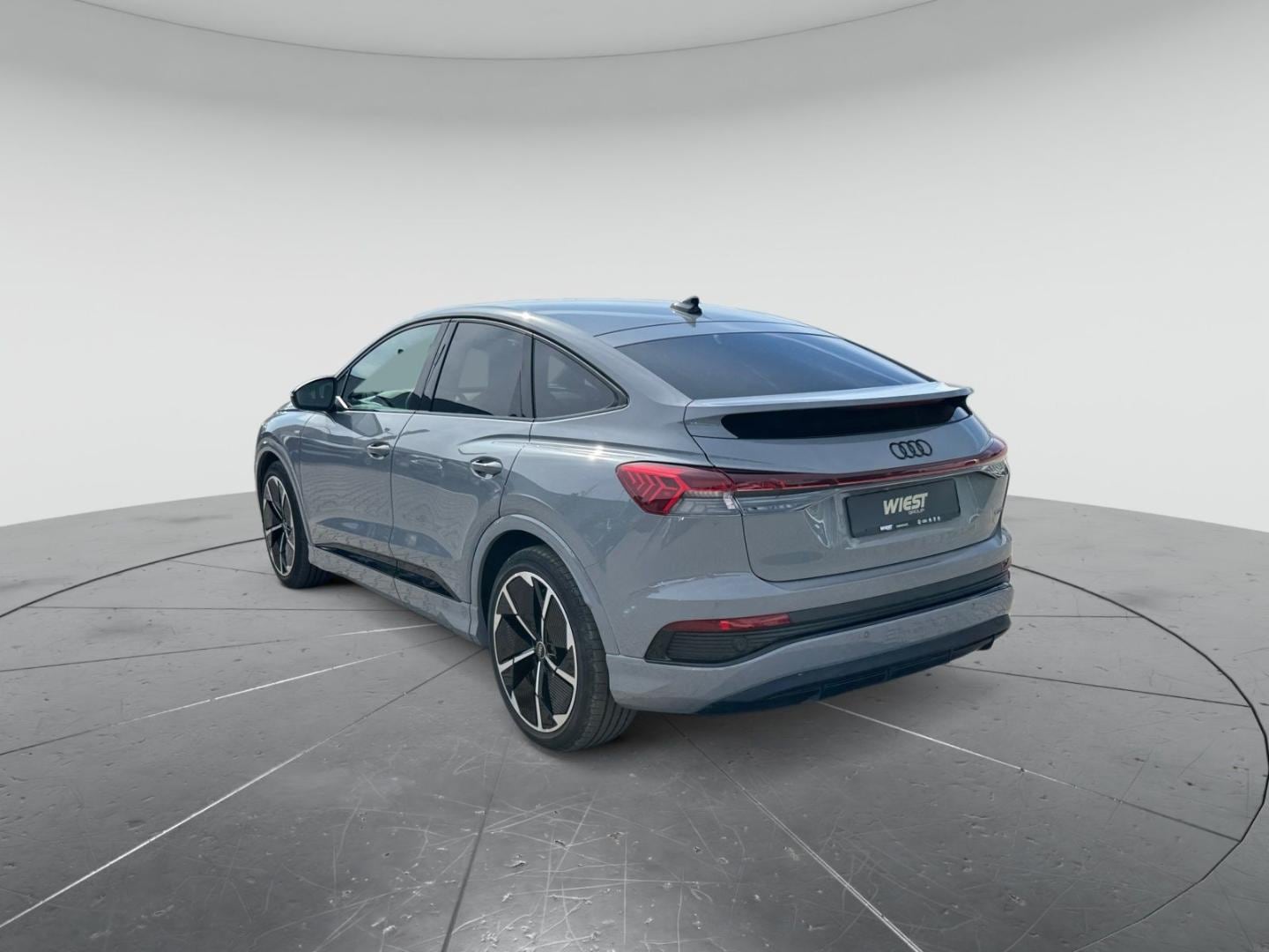 Bild über Audi Q4 Sportback e-tron 50 e-tron quattro - für weitere Informationen kontaktieren Sie den Audi Partner
