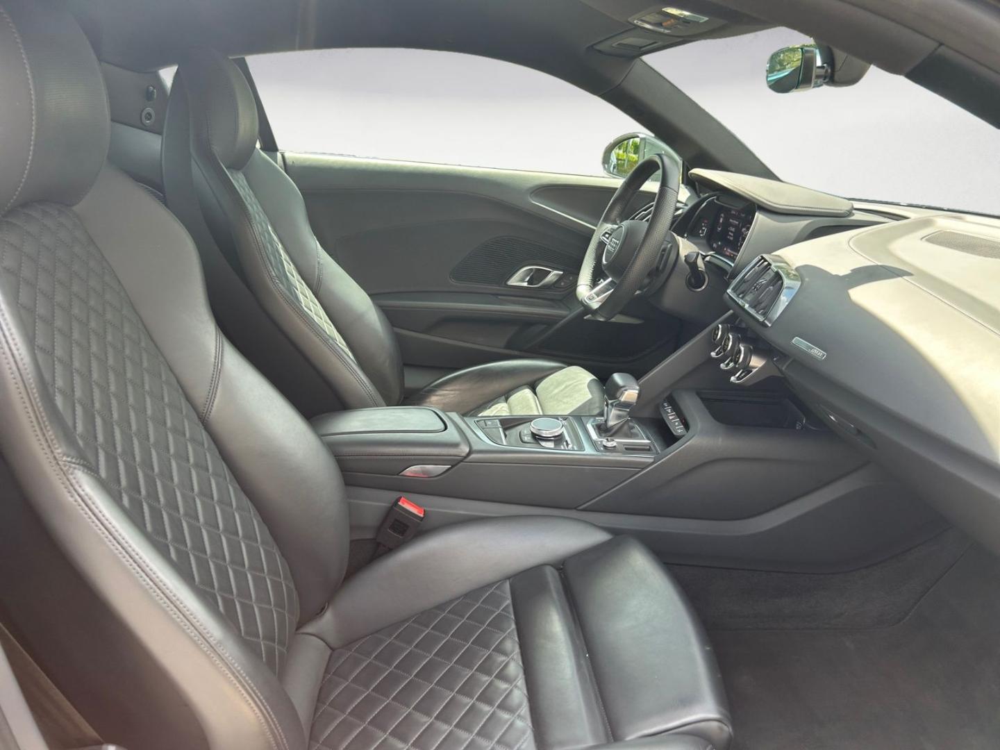 Image about Audi R8 Coupé FSI S tronic