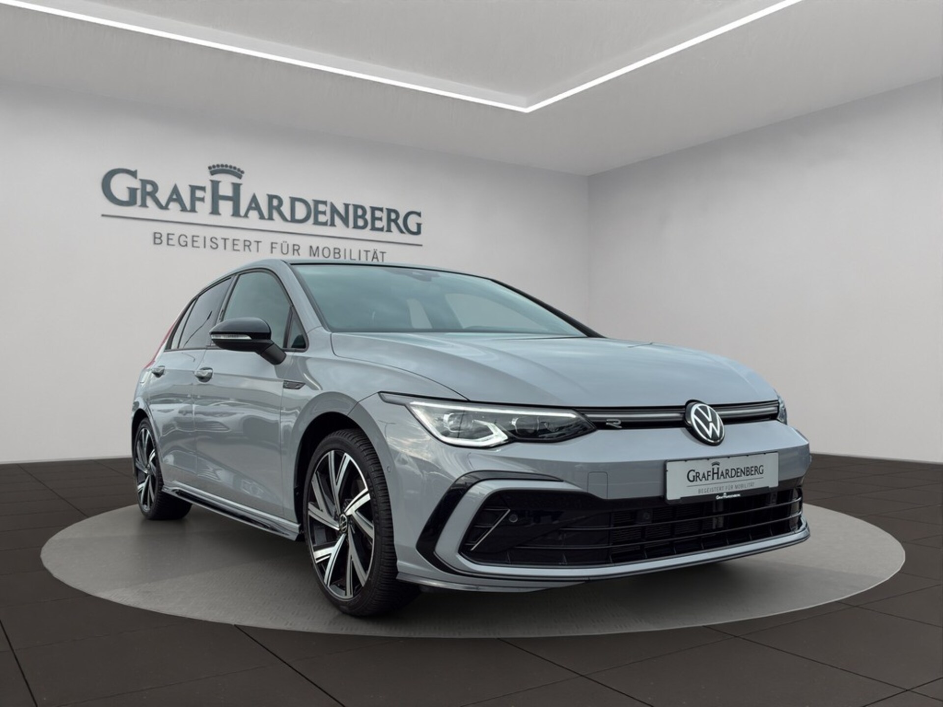 Volkswagen Golf R-Line