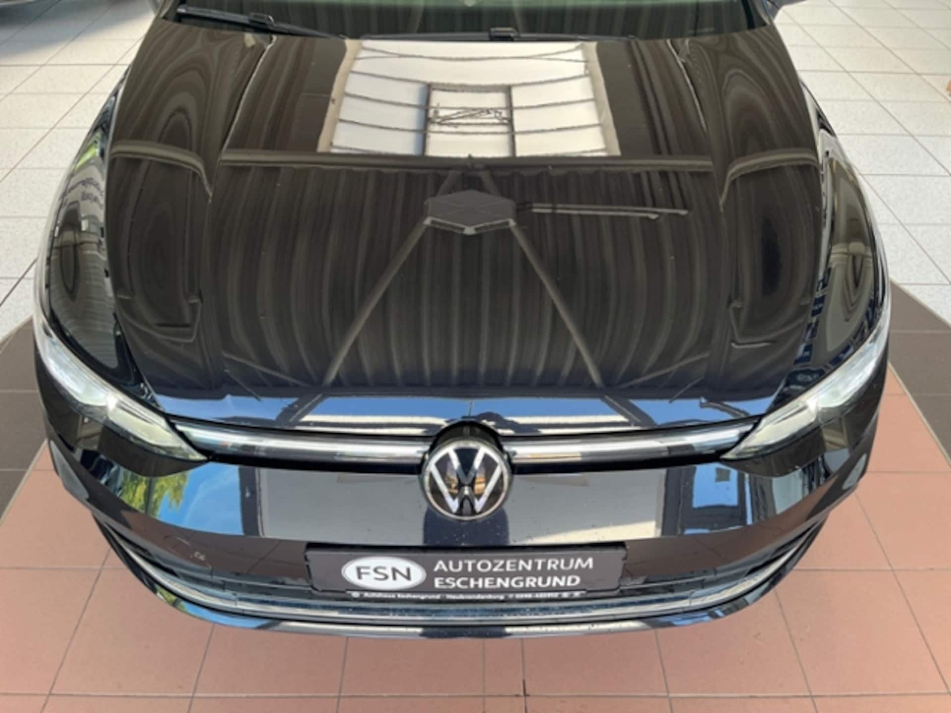 Volkswagen Golf Variant Style