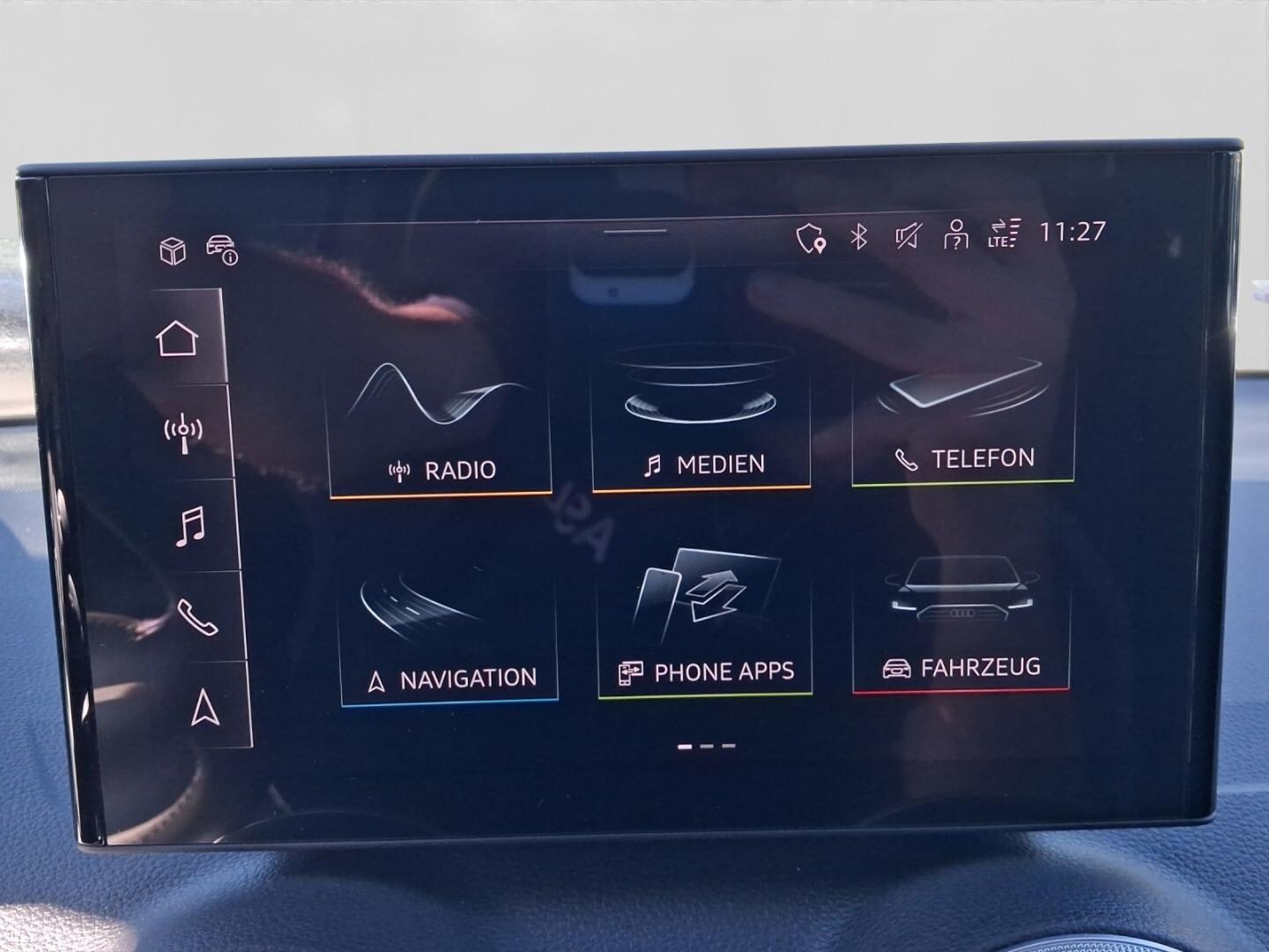 Bild über Audi Q2 S line 30 TFSI Schaltgetriebe - für weitere Informationen kontaktieren Sie den Audi Partner
