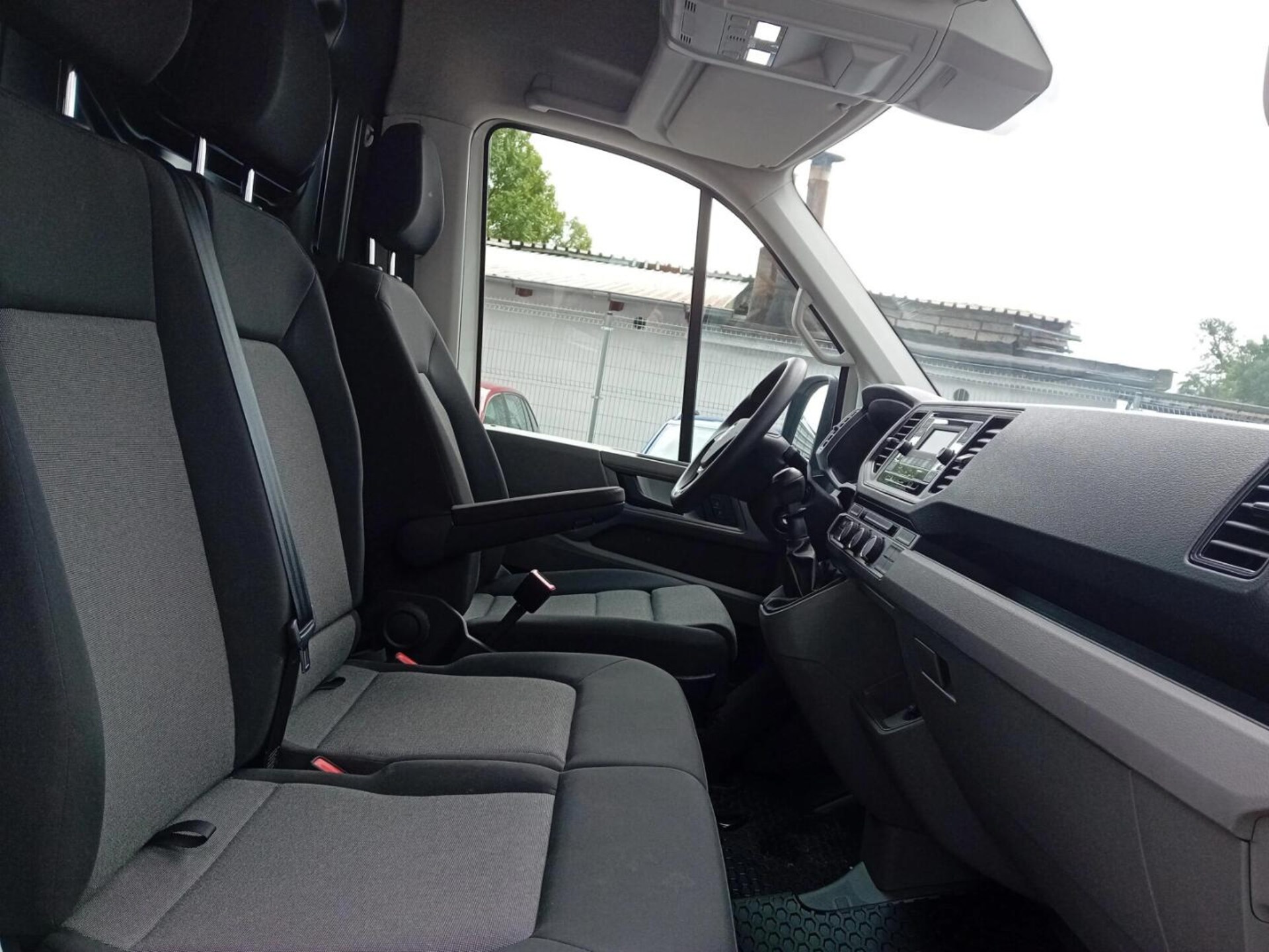 Volkswagen Crafter Furgon długi rozstaw osi