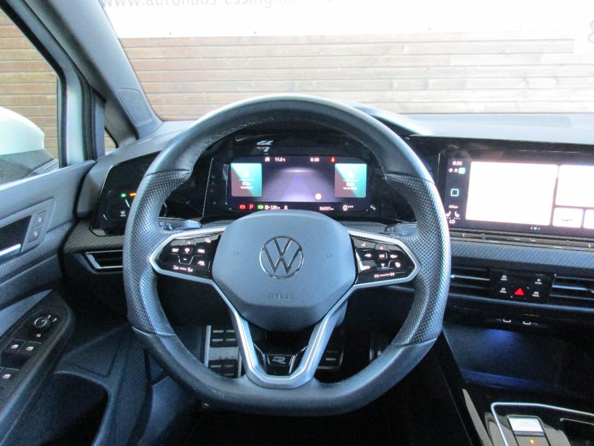 Volkswagen Golf R-Line
