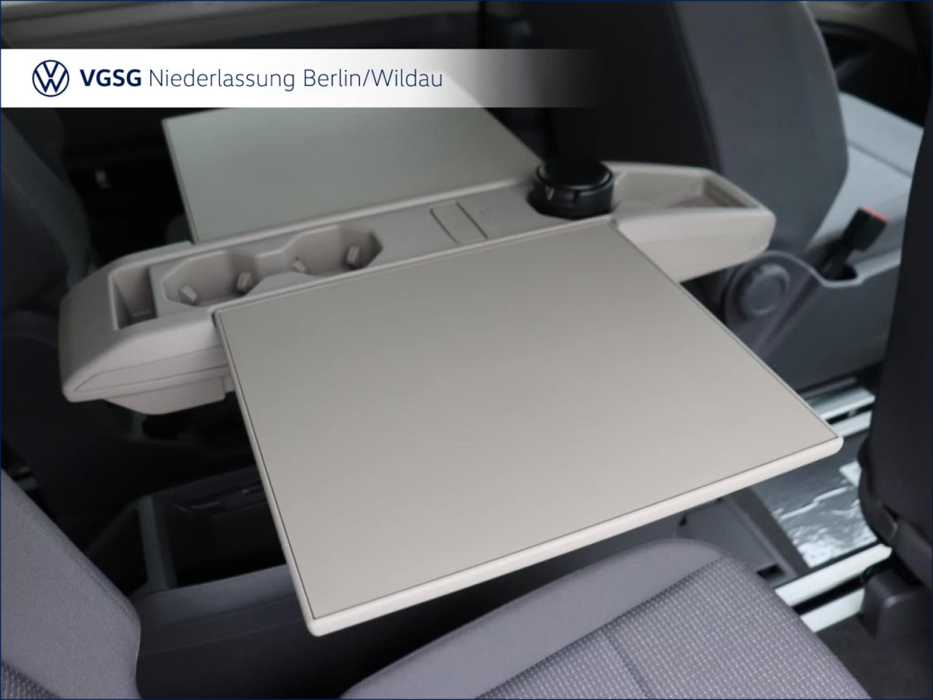 Volkswagen Multivan Basis-Modell