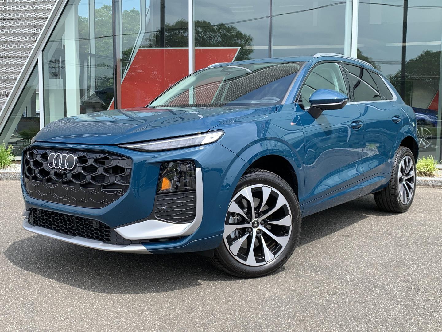 2026 Audi Q3 S line quattro's photo