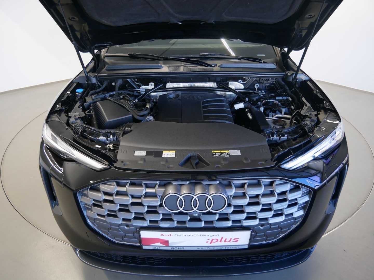 Bild über Audi Q5 Sportback TDI quattro 150 kW S tronic - für weitere Informationen kontaktieren Sie den Audi Partner