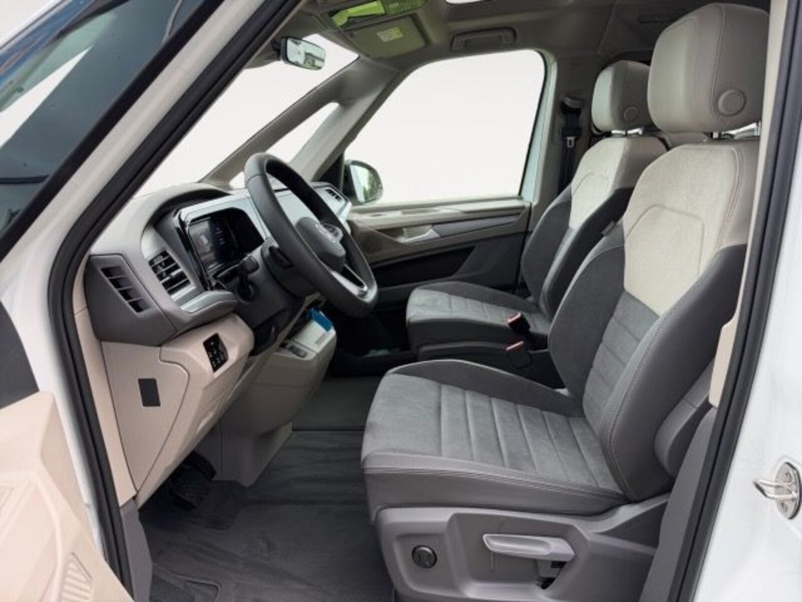 Volkswagen Multivan Langversion – Bild 9