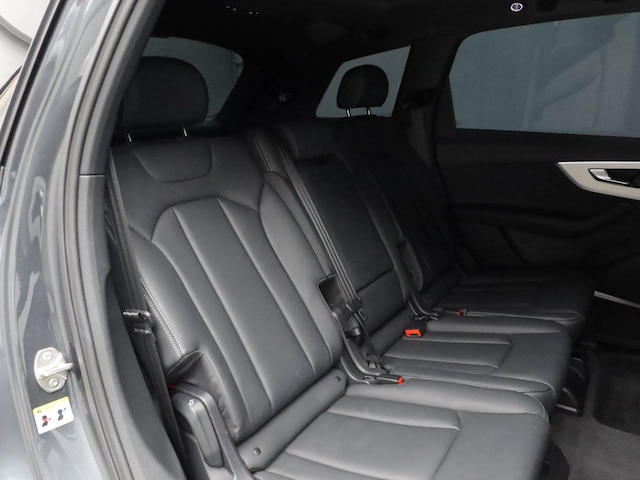 Audi Q7 55 TFSI quattro S line 250(340) kW(PS) tiptronic for more details contact your dealer