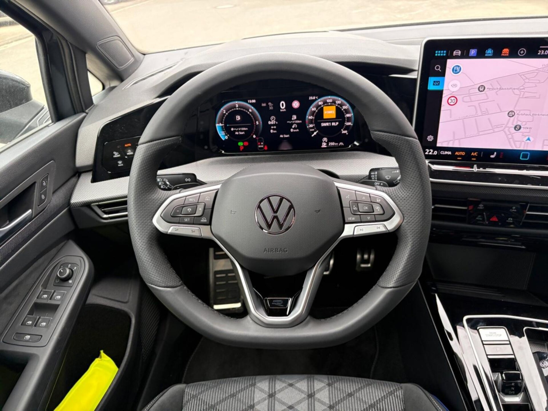 Volkswagen Golf R-Line