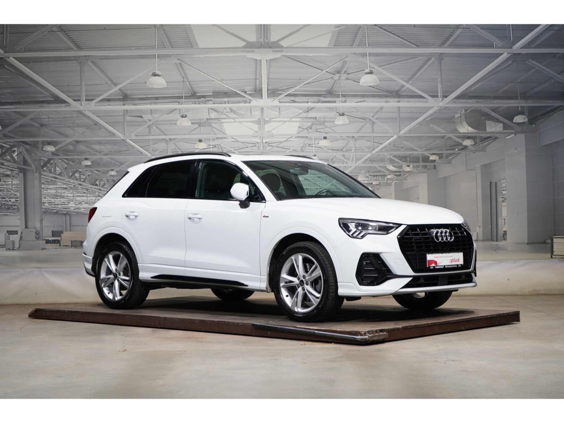Audi Q3 SUV S line