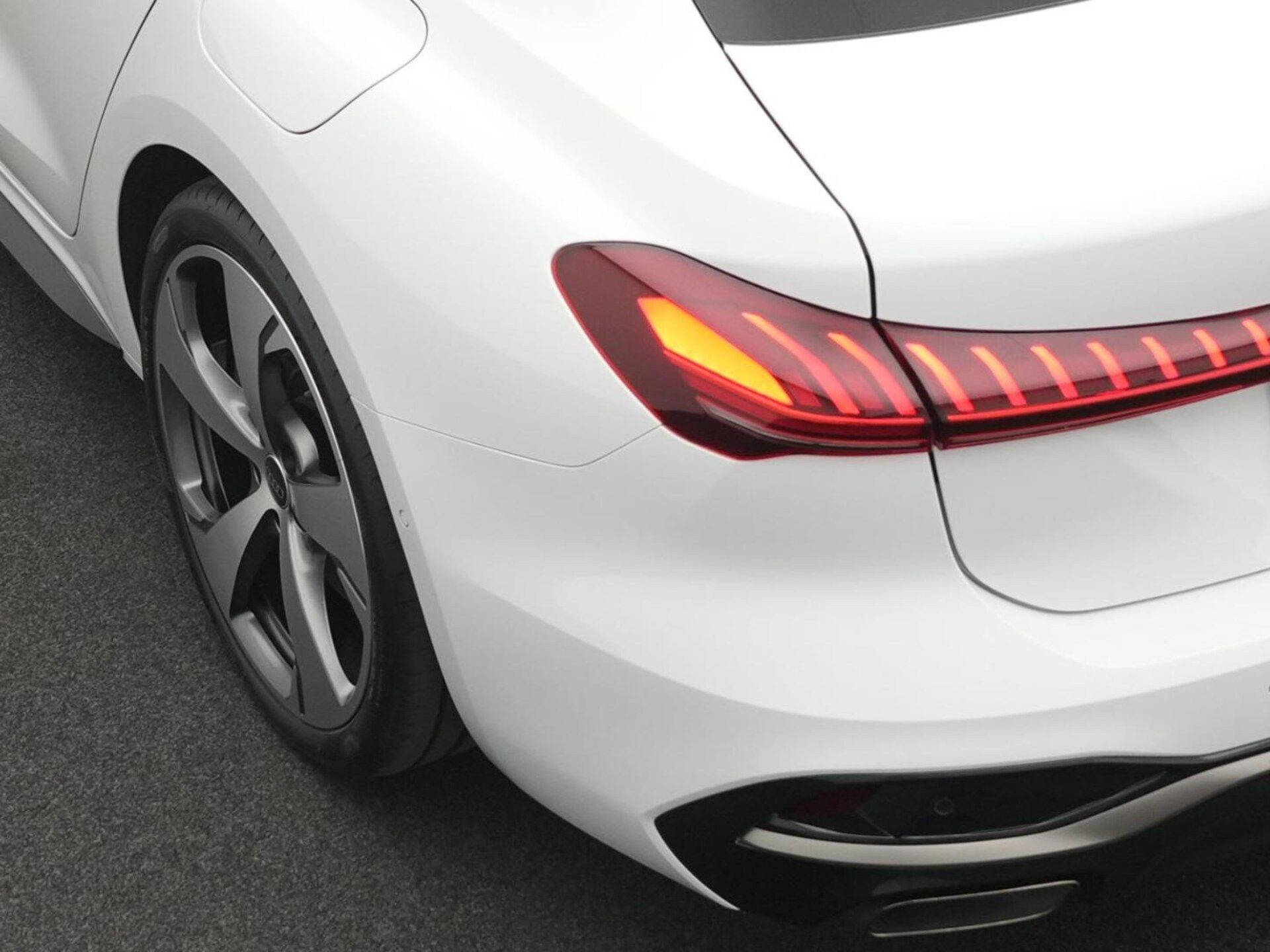Audi A5 Limousine e-hybrid edition one